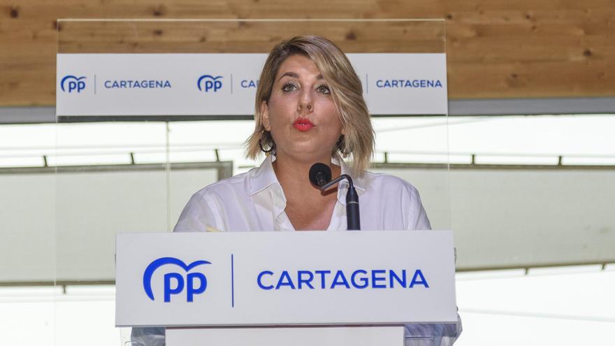 Arroyo rechaza también &quot;levantar en Cartagena campamentos para recoger migrantes llegados a otros puntos de España&quot;