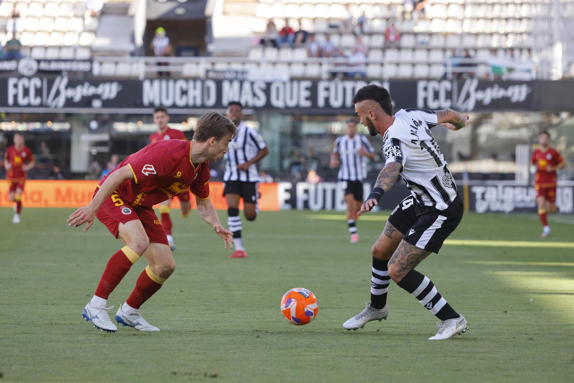 La victoria del FC Cartagena ante el Racing, en imágenes