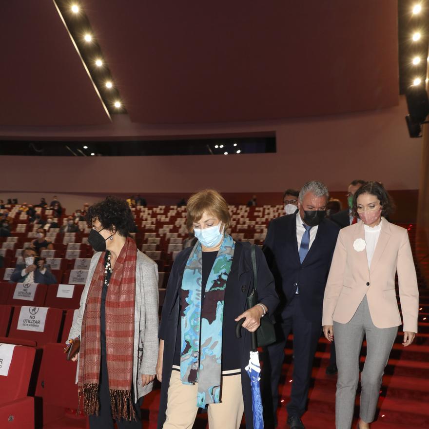 Belarmino Feito se "echa a un lado" para apoyar la candidatura a la Fade de su vicepresidenta, María Calvo