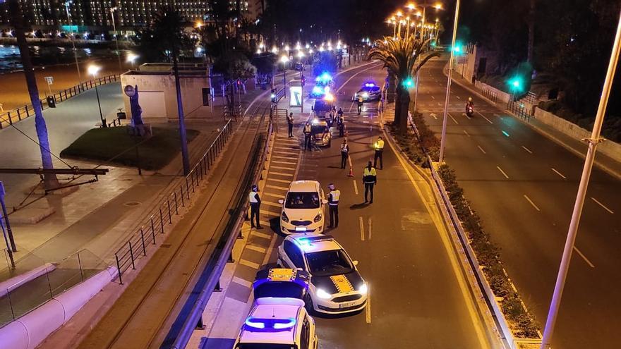 Uno de los controles realizado por la Policía Local de Alicante