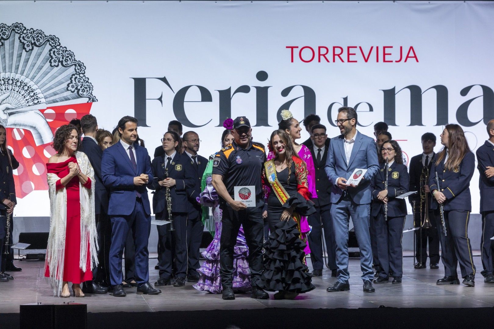 Por sevillanas en la Feria de Mayo de Torrevieja 2025