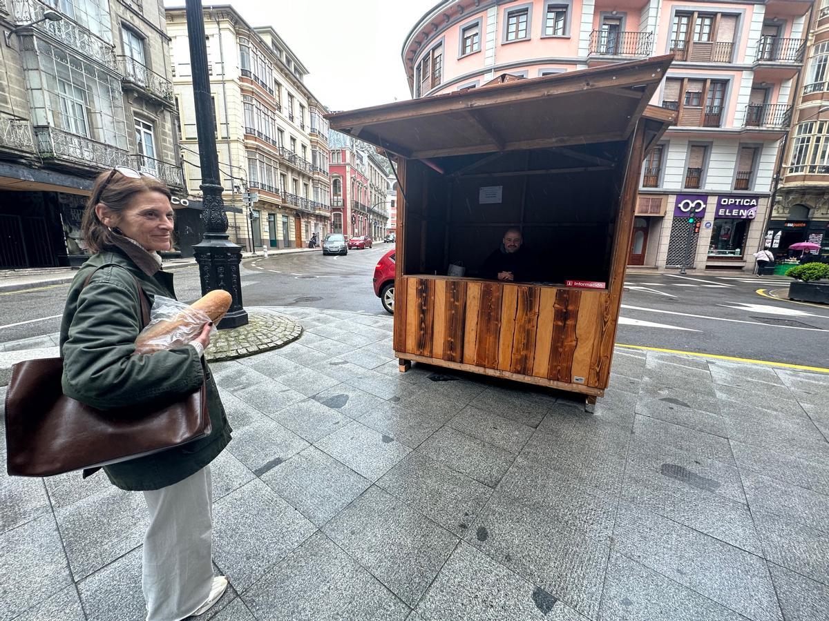 Casetas que se instalará a partir de esta Semana Santa, durante los fines de semana, en Luarca.