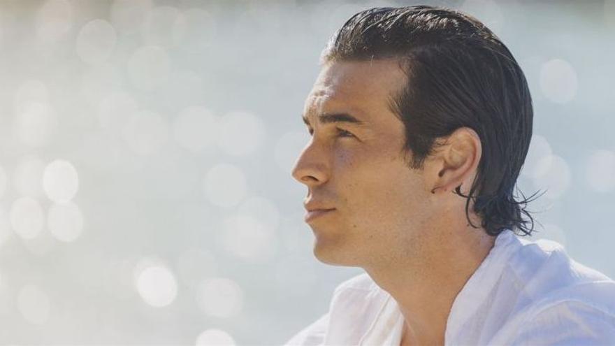 Mario Casas es uno de los protagonistas de &#039;Palmeras en la nieve&#039;.