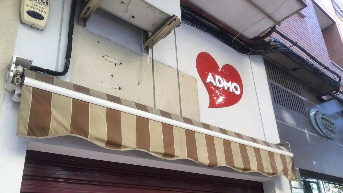 Admo abre su sede en la calle Colón de Cáceres: "Si a nosotros nos va bien, le irá bien a mucha gente que pueda salvar su vida gracias a la donación"