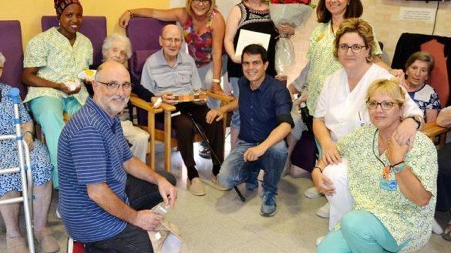 L&#039;Ajuntament d&#039;Igualada felicita Pere Escudé, nou avi centenari