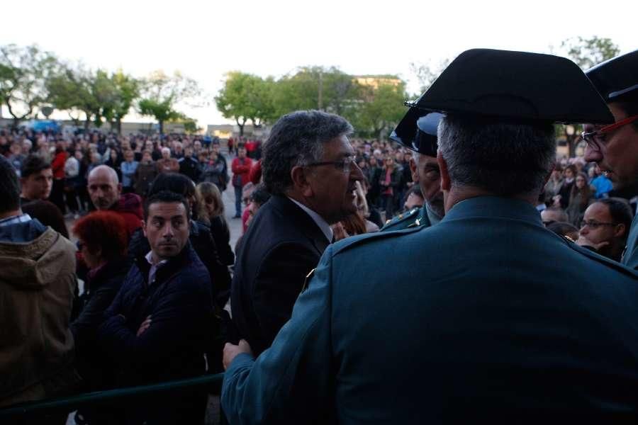 Respeto y homenaje en el funeral de los montañeros