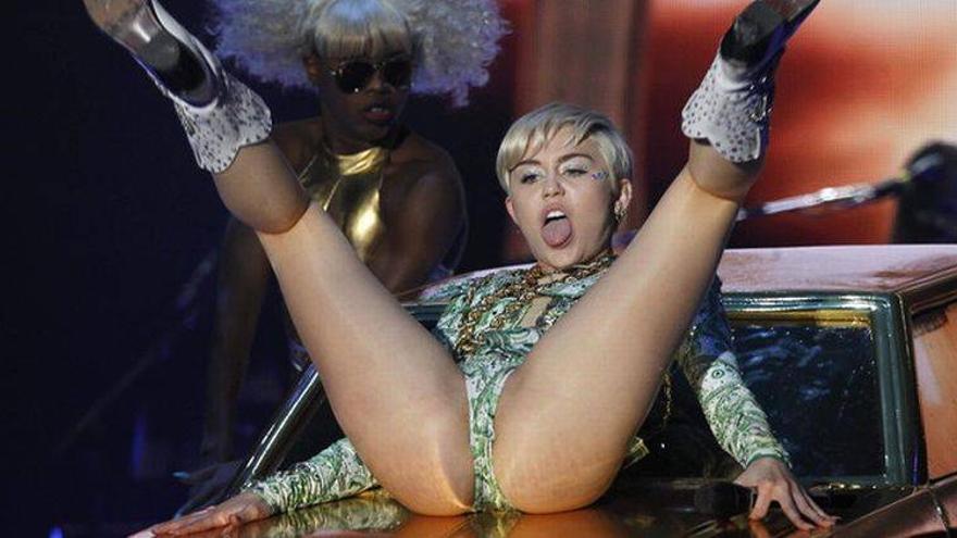 Miley Cyrus triunfa en Madrid con su orgía pop para adultos