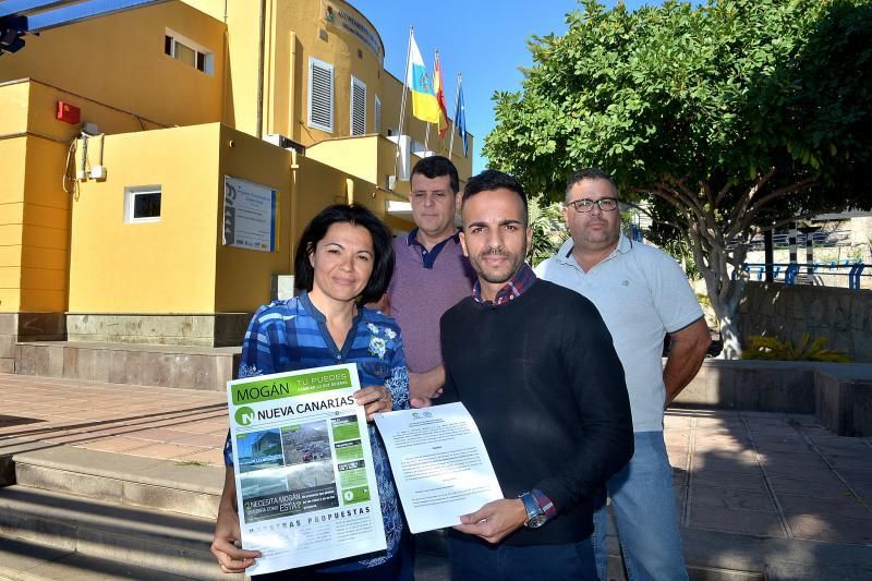 03/12/2018 ARGUINEGUÍN, MOGÁN. Rueda de prensa de la oposición sobre el aparcamiento de Arguineguín. SANTI BLANCO  | 03/12/2018 | Fotógrafo: Santi Blanco