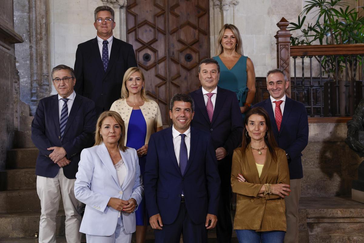 Mazón reduce de 10 a 9 las Consellerias tras la salida "unilateral" de Vox de su gobierno.