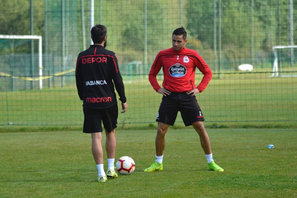 Los jugadores se entrenan en una nueva sesión a las órdenes de José Luis Martí en las instalaciones de la ciudad deportiva de Abegondo.