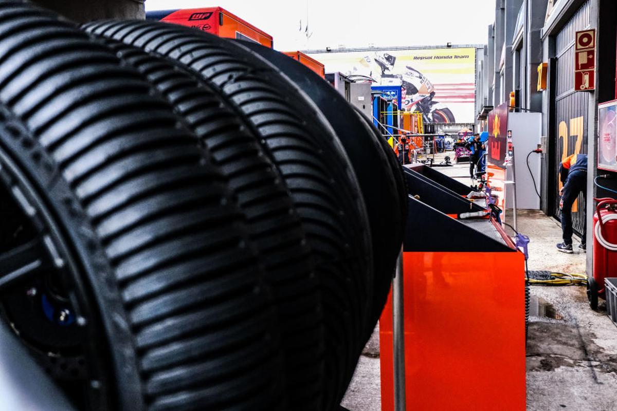 Cheste se prepara para el GP de Europa Cheste se prepara para el GP de Europa