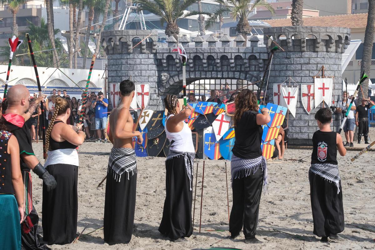 Las mejores imágenes del Desembarco de las fiestas de Moros y Cristianos de Santa Pola