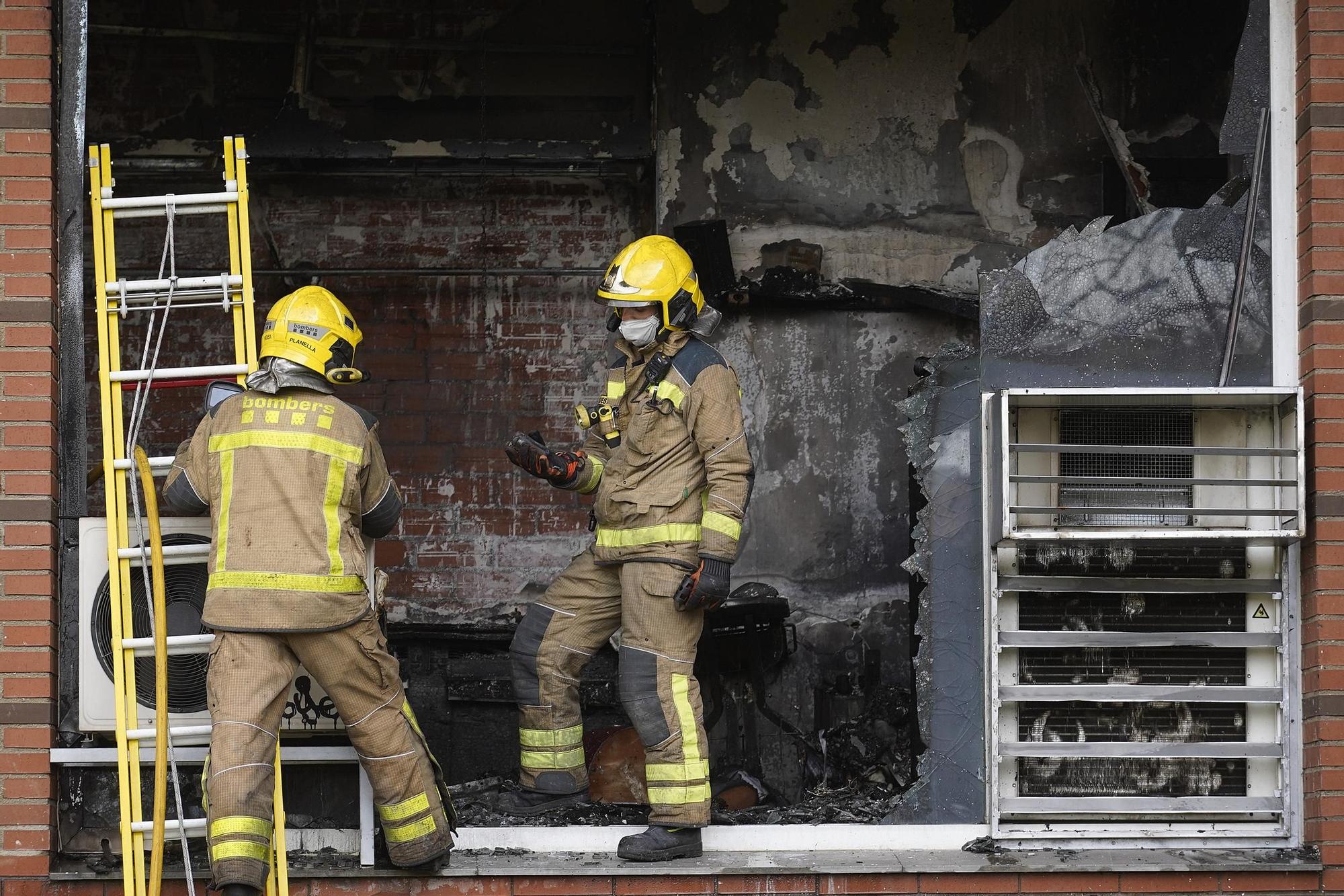 Incendi amb almenys un ferit en una botiga de roba de Girona