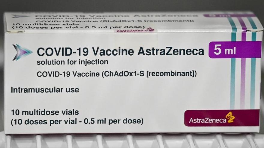 Sanitat no aclareix encara la decisió sobre la segona dosi d&#039;AstraZeneca