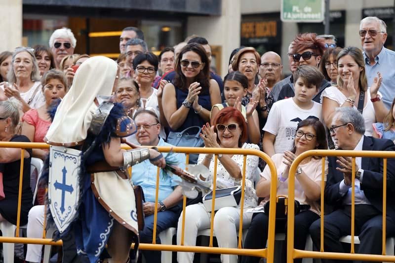 Actos del 9 d'Octubre: Desfile de Moros y Cristianos