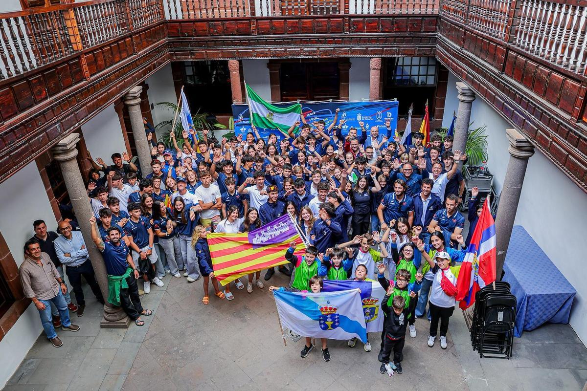 Foto de familia de la competición