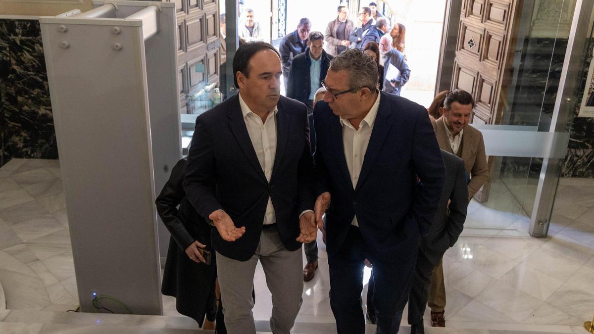 El PP alicantino busca sacar músculo en Elche a la espera de que Génova confirme a Pérez Llorca