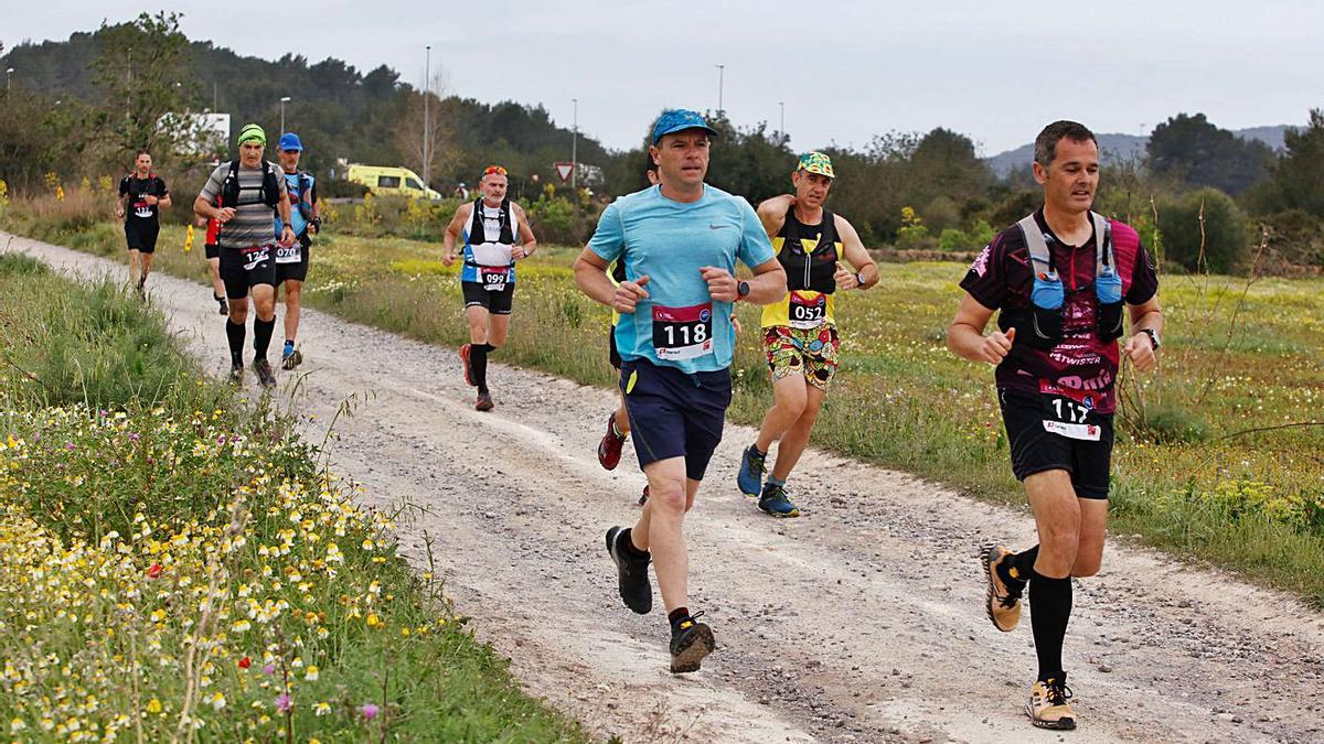 Había ganas de volver a competir en una trail. | JUAN A. RIERA