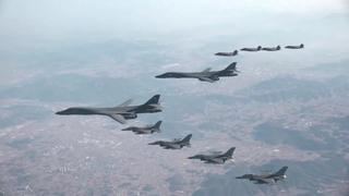 Corea del Sur y EEUU replican al lanzamiento del misil de Pionyang con maniobras de bombarderos