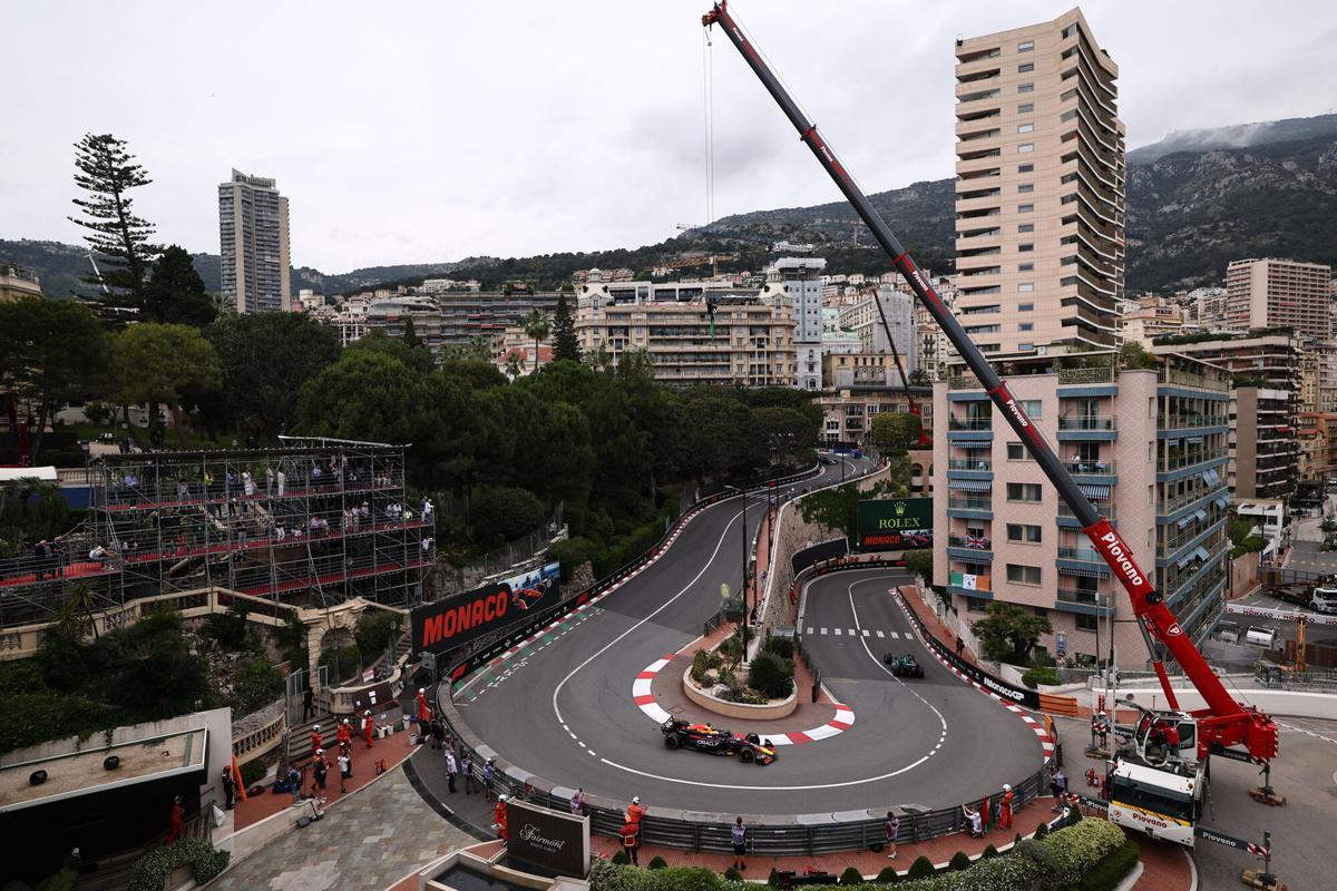 Monaco (Monaco), 24/05/2024.- Red Bull Racing driver Max Verstappen of Netherlands in action during the first practice session at the Formula One Grand Prix of Monaco at the Circuit de Monaco in Monte Carlo, Monaco, 24 May 2024. The Formula One Grand Prix of Monaco takes place on 26 May 2024. (Fórmula Uno, Países Bajos; Holanda) EFE/EPA/ANNA SZILAGYI