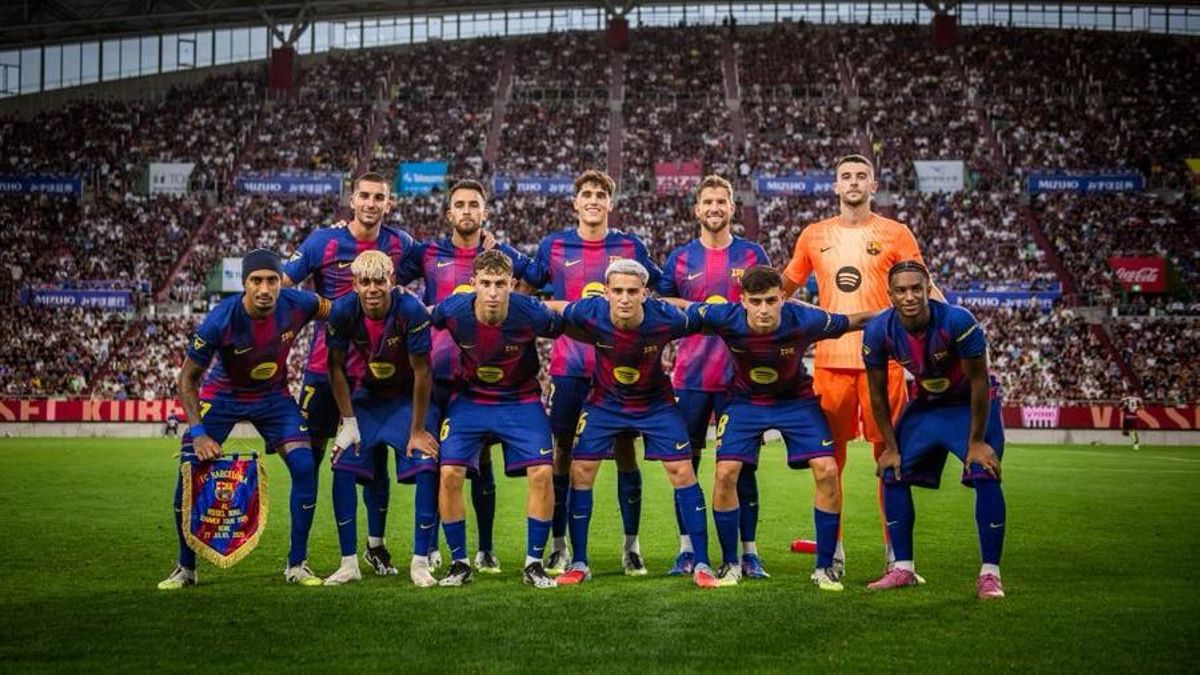 El primer once del Barça 25-26, los 11 elegidos por Flick ante el Vissel Kobe.