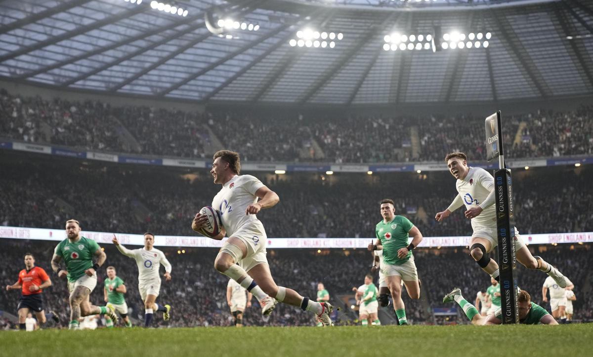 Furbank ensaya en el partido entre Inglaterra e Irlanda del 6 Naciones de rugby