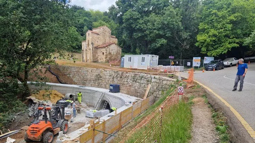 VÍDEO: Obras de la conexión peatonal entre los monumentos prerrománicos del Naranco