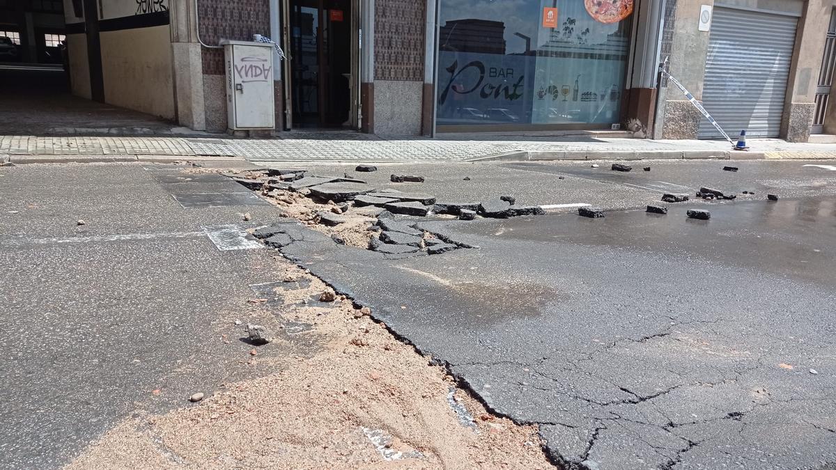 Efectes de la fuita d&#039;aigua a la carretera del Pont de Vilomara de Manresa