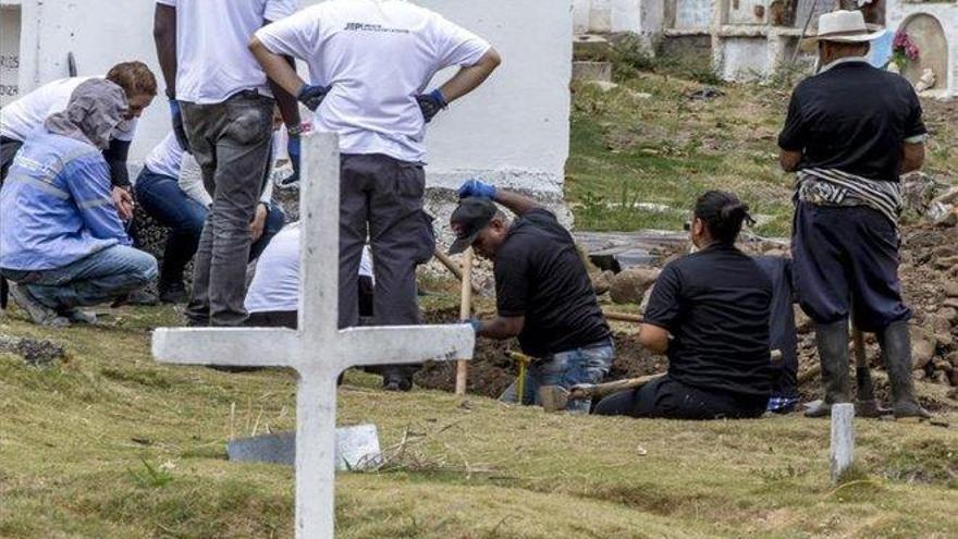 Recuperan los restos de un hombre asesinado por el Ejército de Colombia hace 18 años