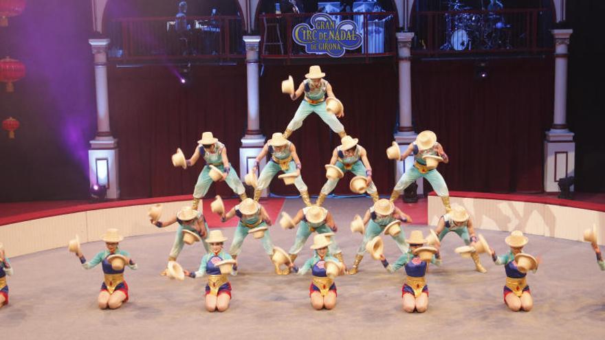 El Circ de Nadal de Girona presenta les acrobàcies més espectaculars d&#039;Àsia