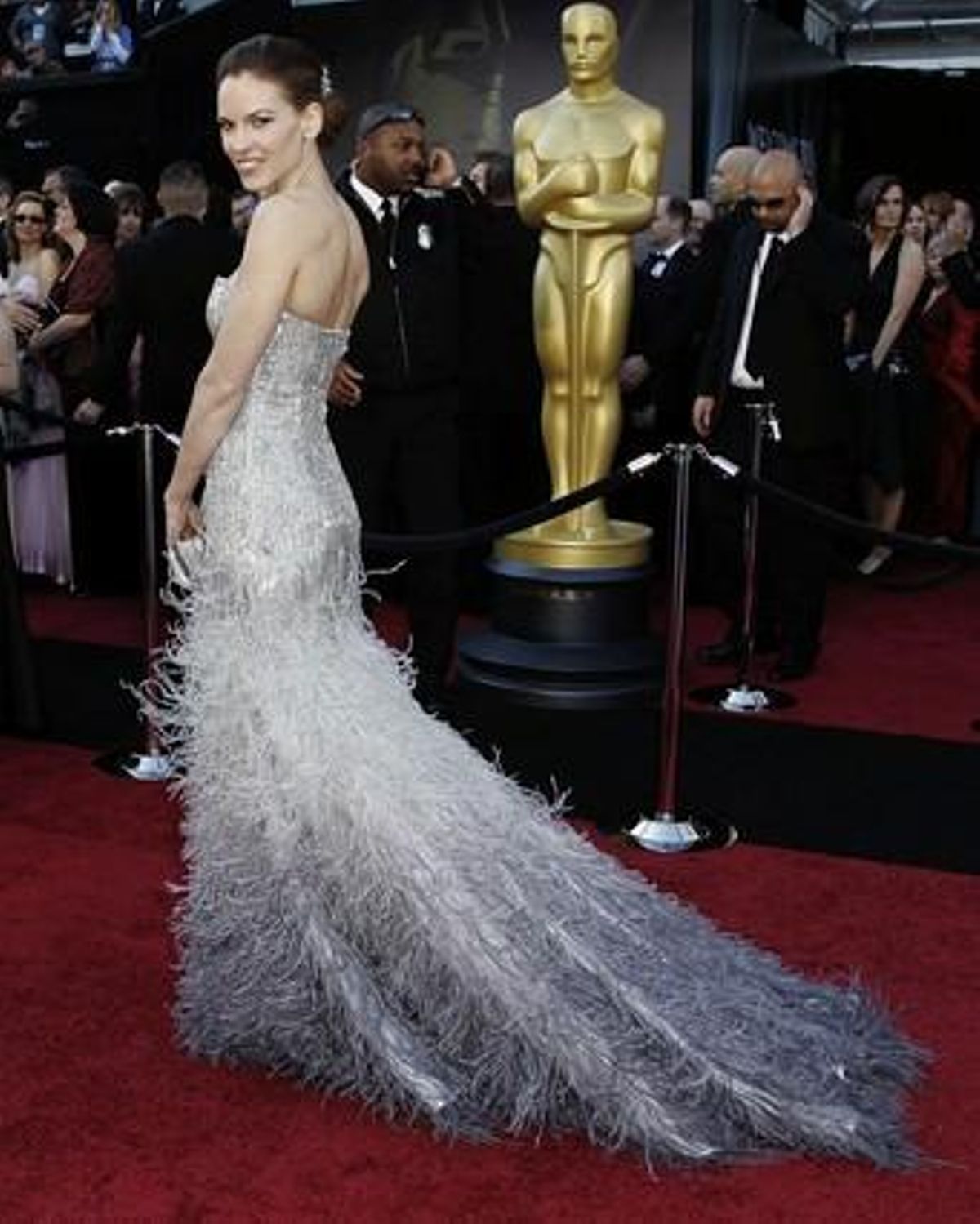 Hilary Swank, amb un disseny de Gucci.