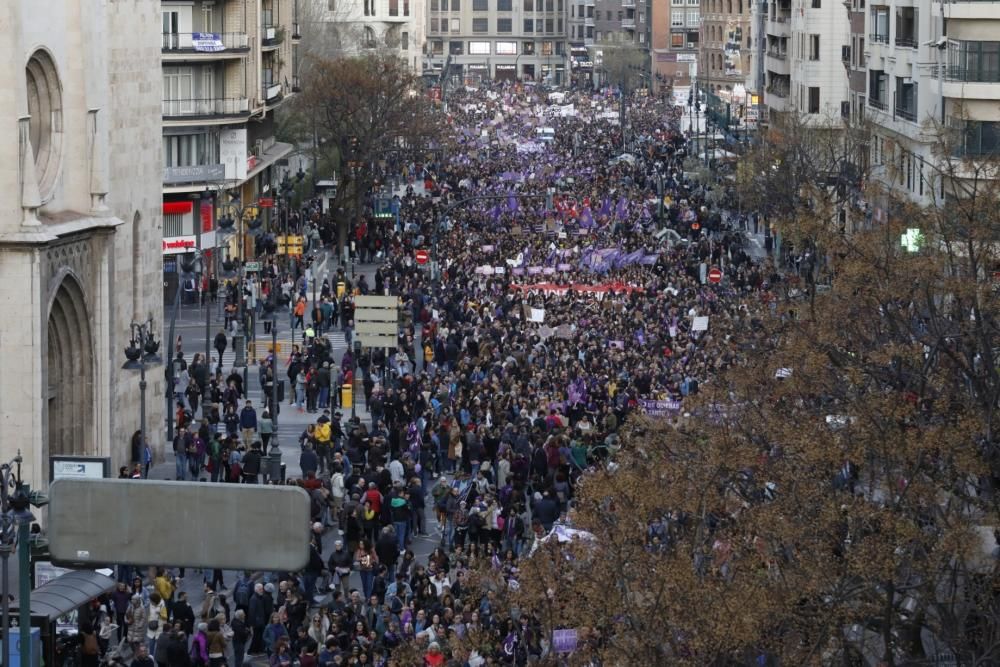 Manifestación del Día de la Mujer en las calles de València