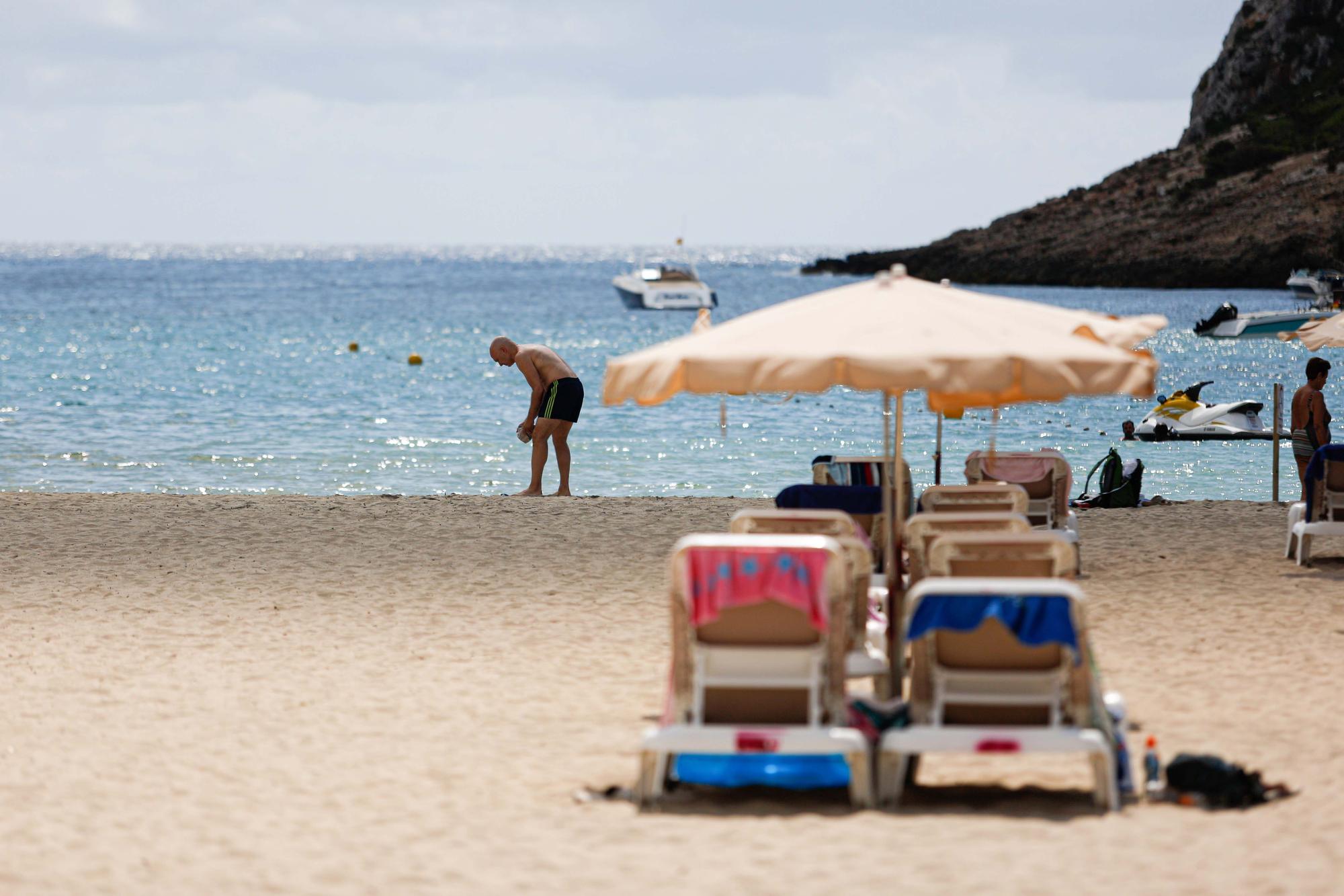 Cala Llonga sale del letargo
