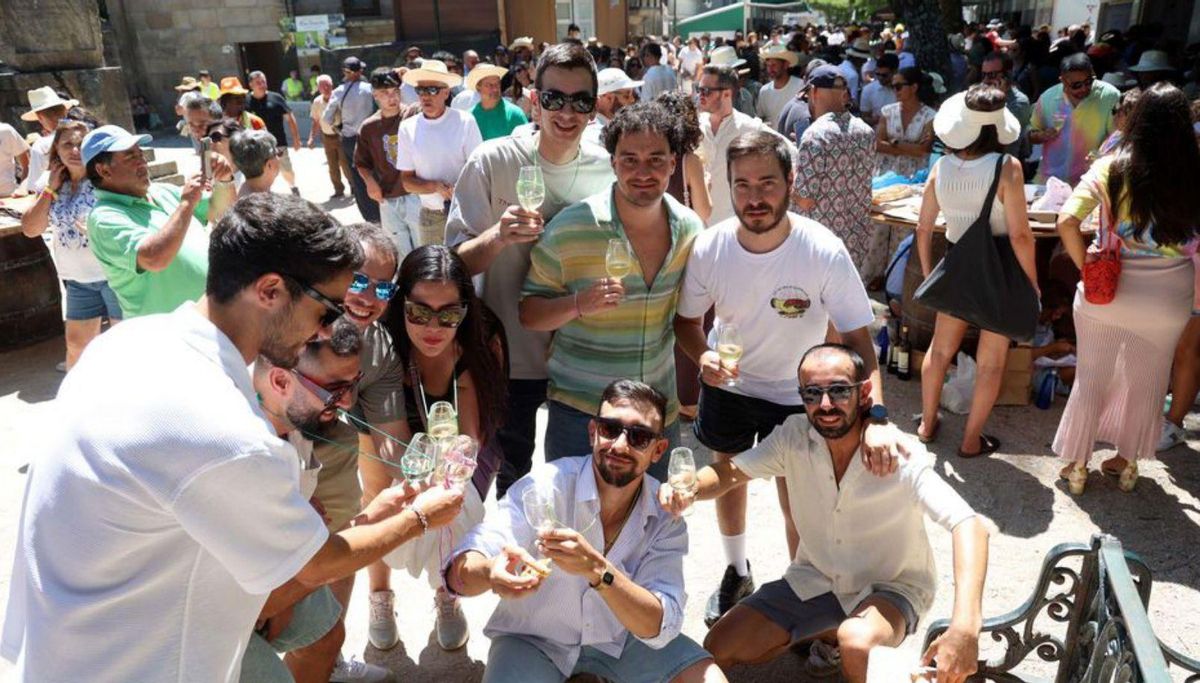 La buena temperatura acompañó en A Calzada. | Noé Parga
