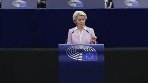 Von der Leyen, en un ple. | JULIEN WARNAND / EFE / EPA