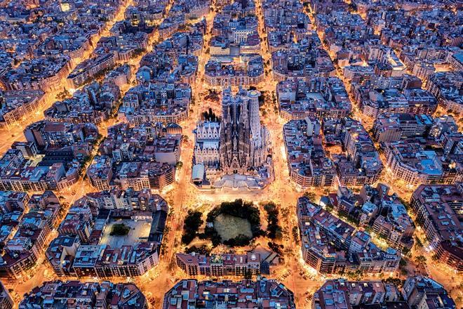 Vista aérea de Barcelona destinos trenes low-cost