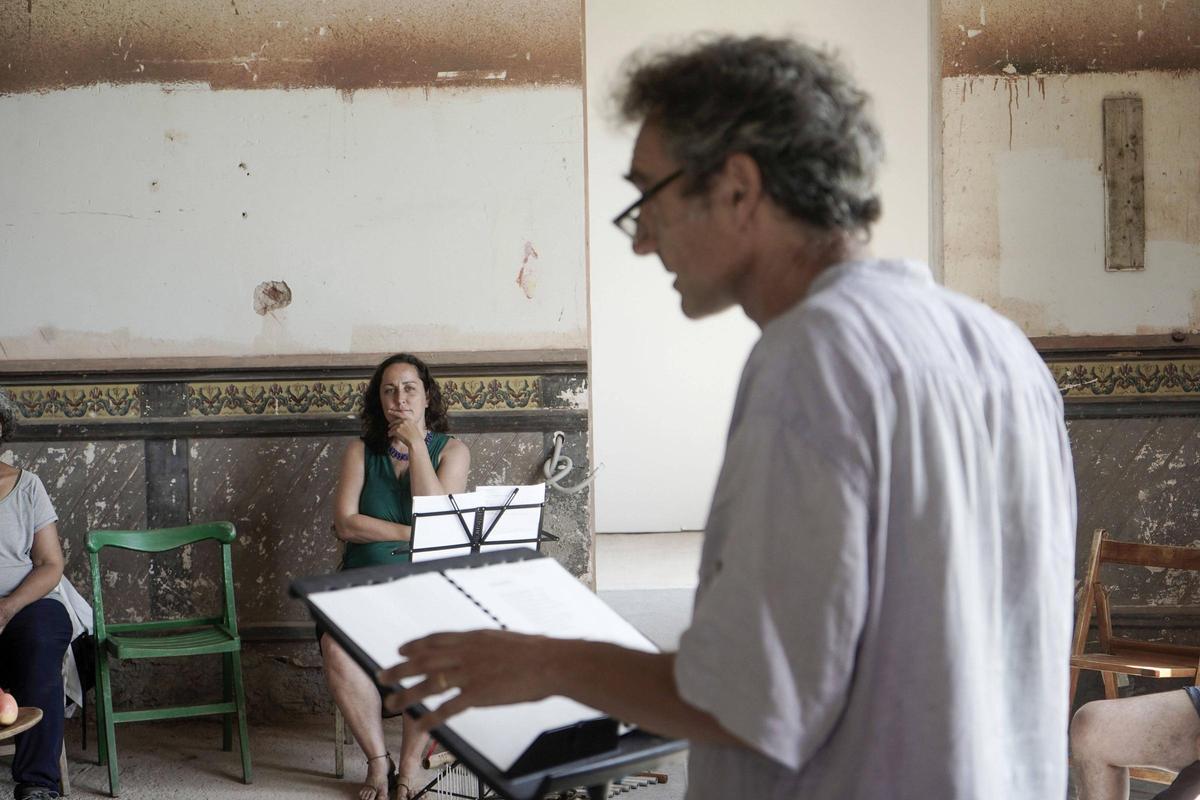 Meandre porta poesia, música, dibuix i vitralls en una jornada d'activitats a la Torre Lluvià de Manresa