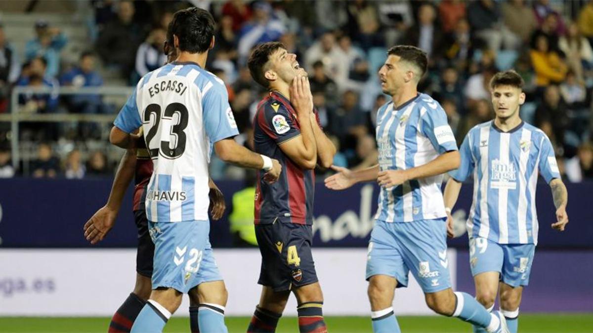 Resumen, goles y highlights del Málaga 0 - 0 Levante de la jornada 32 de LaLiga Smartbank