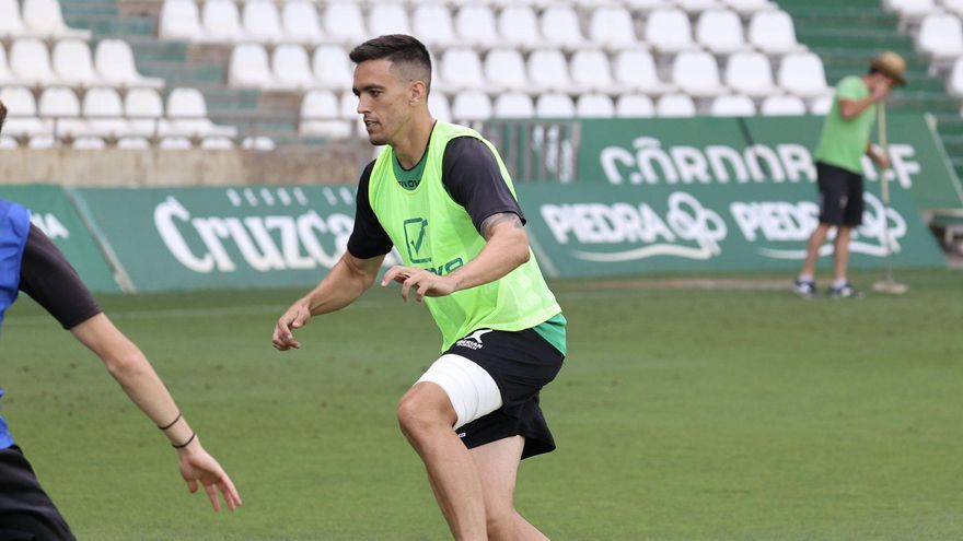 José Antonio Martínez, uno más en el entrenamiento de este jueves en El Arcángel.