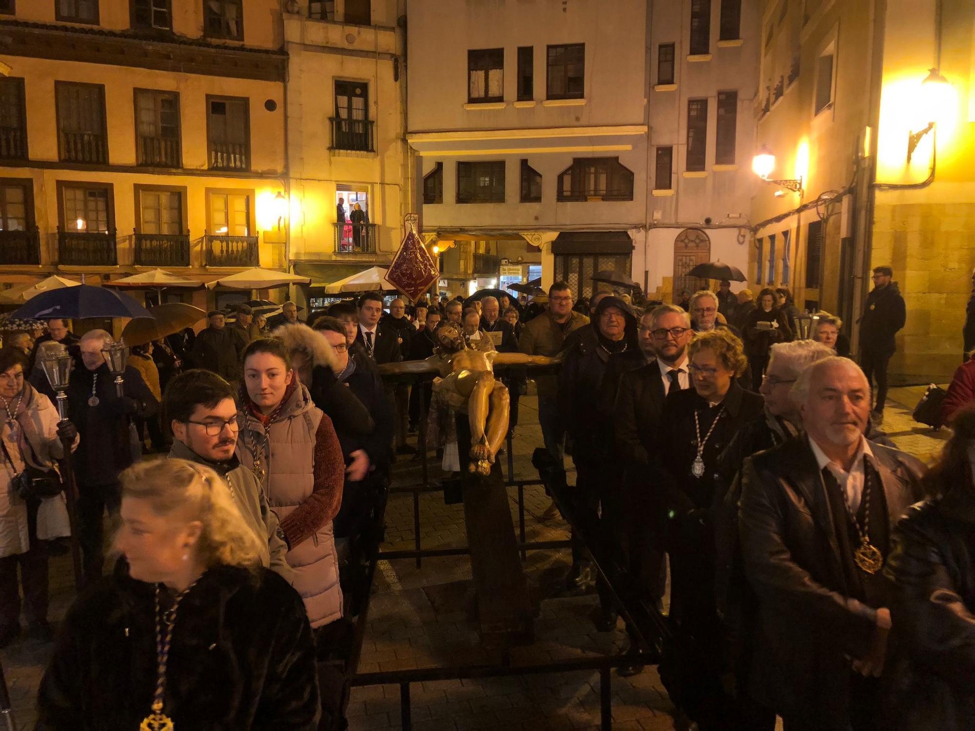 Tiempo de Cuaresma en Oviedo: empieza el via crucis de la Junta de Hermandades