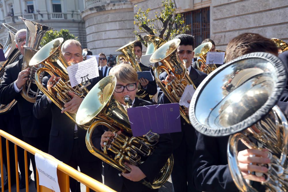 Actos de la Crida: Entrada de bandas de música