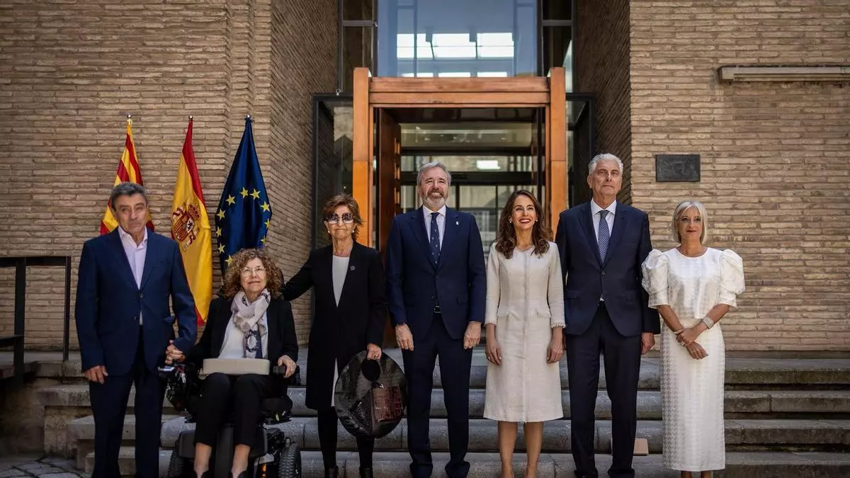 Un San Jorge descafeinado al que el pacto PP-Vox le añadió cafeína: Aragón celebra su día grande a la espera del nuevo Gobierno