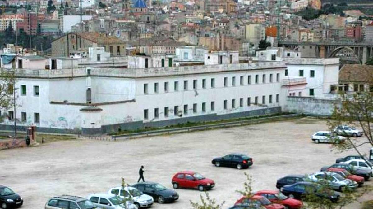 El cuartel de la Guardia Civil de Alcoy.