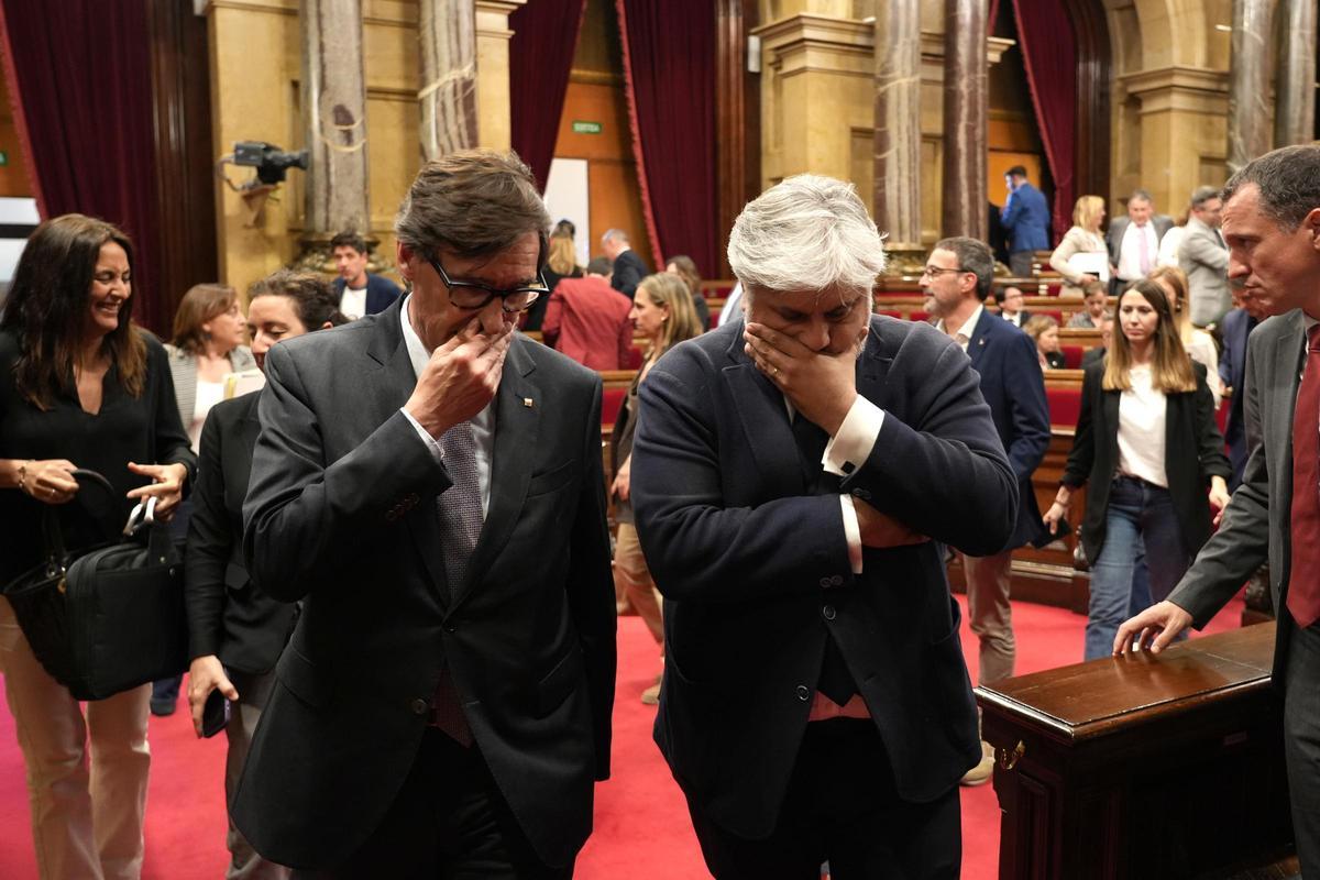 El president, Salvador Illa, y el líder de Junts en el Parlament, Albert Batet, esta semana en el Parlament. El president, Salvador Illa, y el líder de Junts en el Parlament, Albert Batet, esta semana en el Parlament.