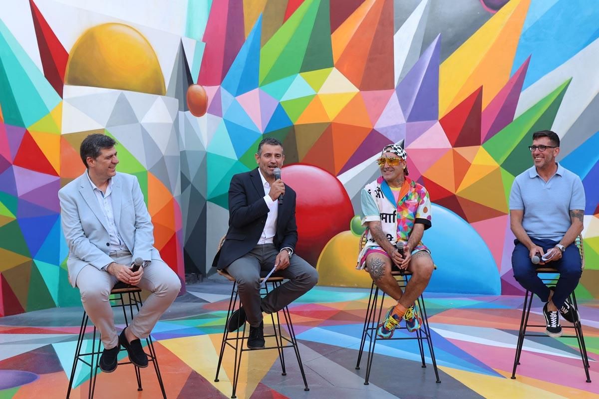 Galería: Todas las imágenes de la inauguración del mural de Okuda en Sant Antoni