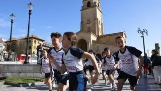 El colegio Santo Ángel corre por Ecuador: así fue la carrera solidaria por el Muro de Gijón