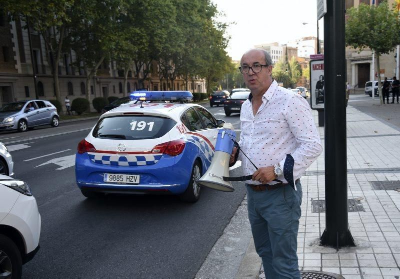 Las mejor imágenes de la jornada de movilización del taxi en Zaragoza