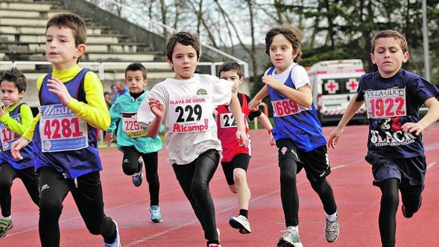 Participantes en una de las carreras.| ÁNGEL GONZÁLEZ