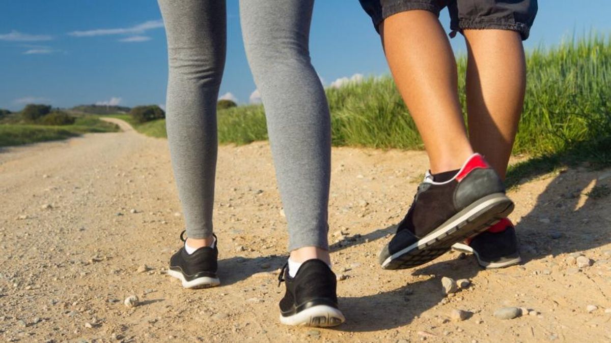 Caminar és un bon exercici per cuidar la salut física i mental