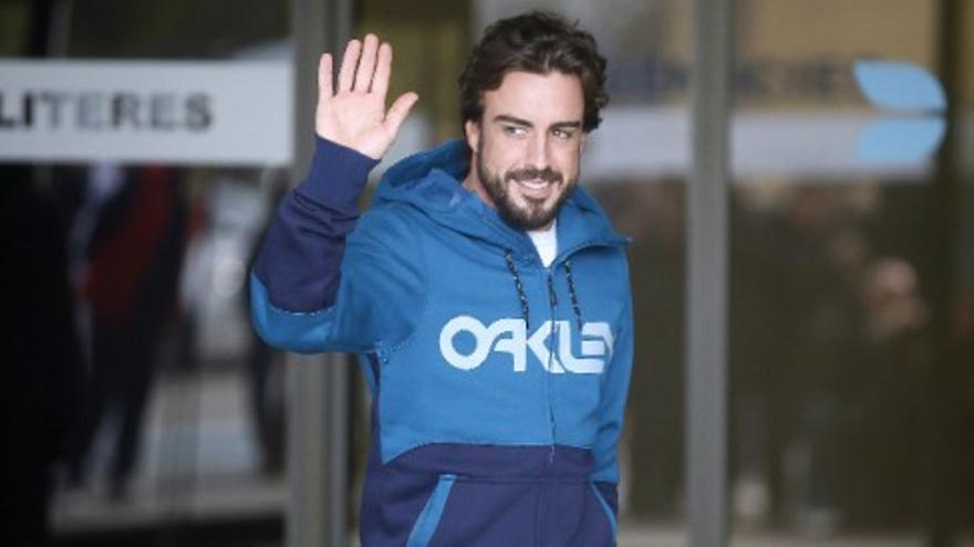 Fernando Alonso abandona el hospital